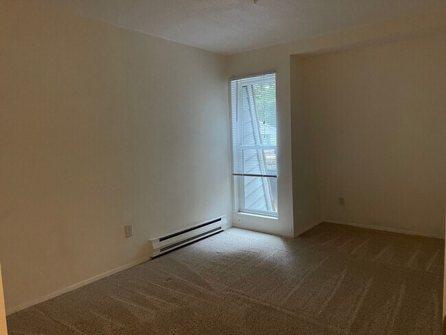 Foto del edificio - CLICK "REQUEST A TOUR" NOW!