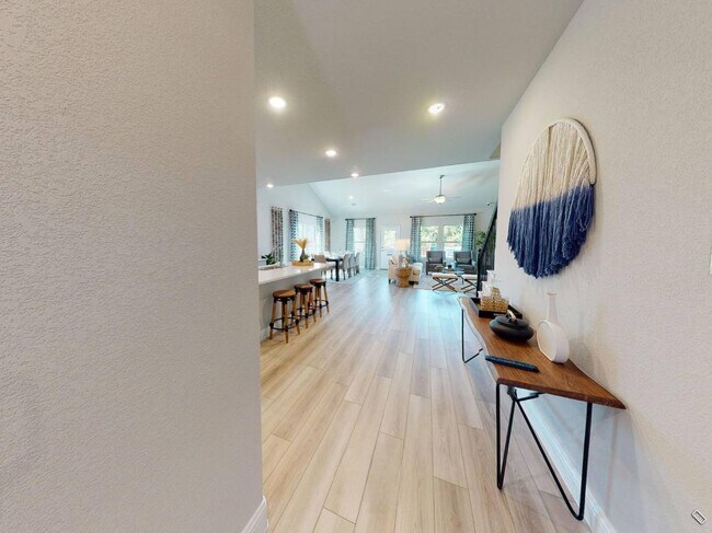 Foto del edificio - 1205 Birchwood Ln