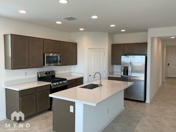 Building Photo - 4051 E Ghost Flower Ln
