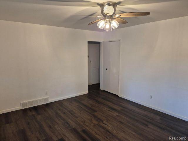 Foto del edificio - 8401-8418 18 Mile Rd