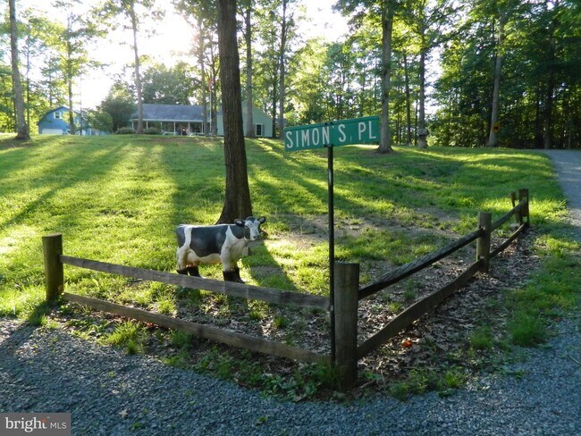 Building Photo - 18299 Ragtop Rd