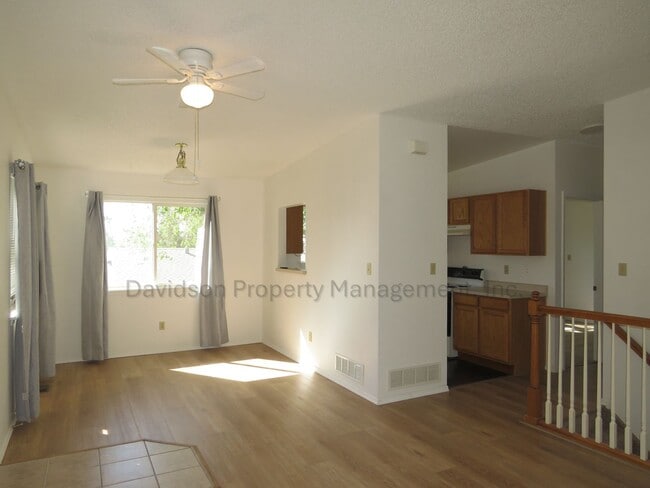Building Photo - 2125 W Platte Ave