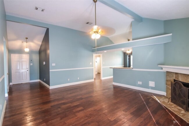 Foto del edificio - 17415 Hamilwood Dr