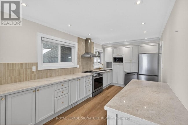 Building Photo - 724 Balaton Ave