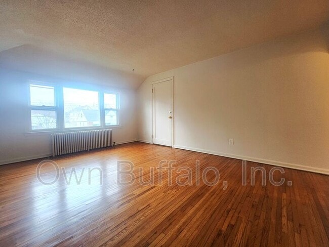 Building Photo - 232 Callodine Ave