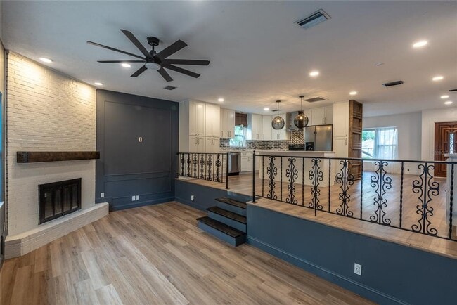 Building Photo - 518 Crestover Dr