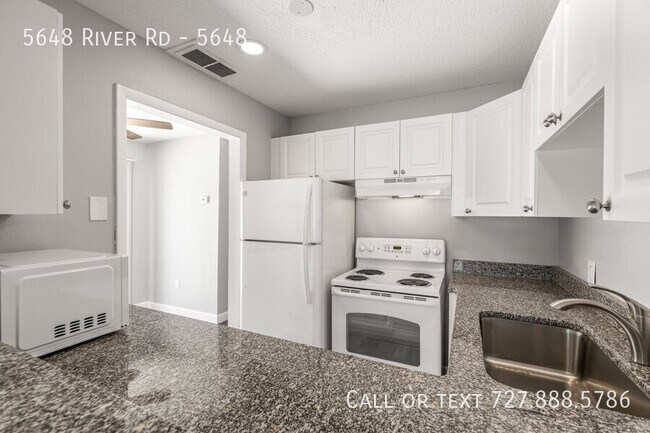 Foto del edificio - 5648 River Rd