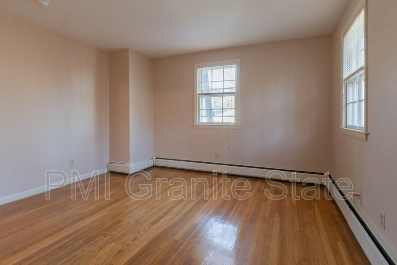 Primary Photo - 17 Edson St