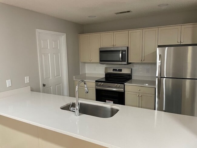 Building Photo - Charming 3-Bedroom Home Minutes from Tiger Town & Downtown Opelika!