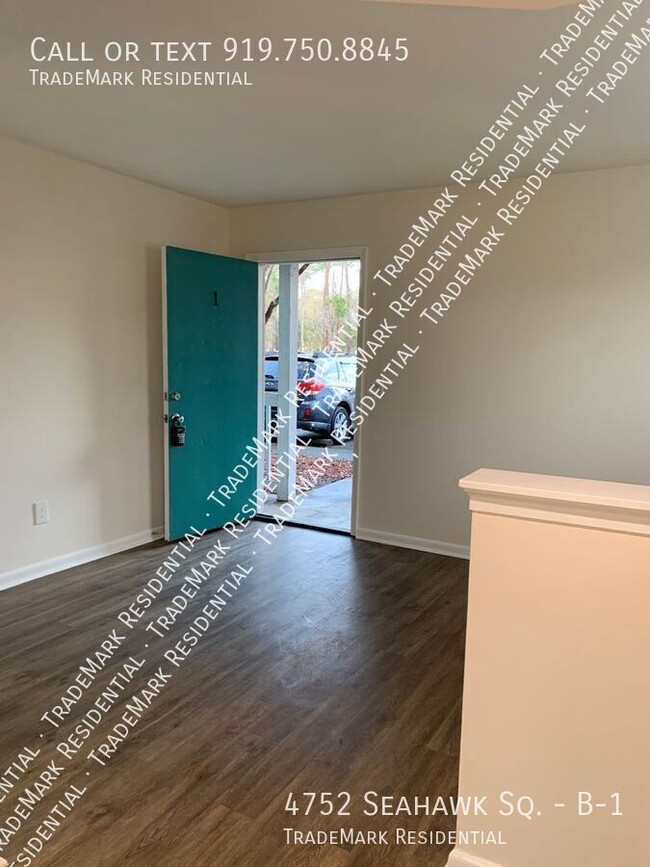Foto del edificio - 4752 Seahawk Ct