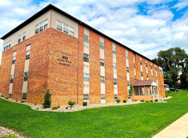 Greensburg Collection Apartments