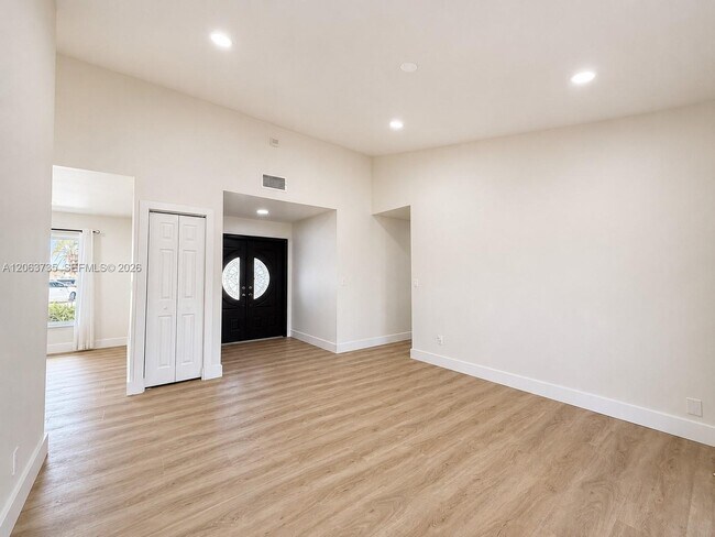 Building Photo - 4340 SW 146th Ct
