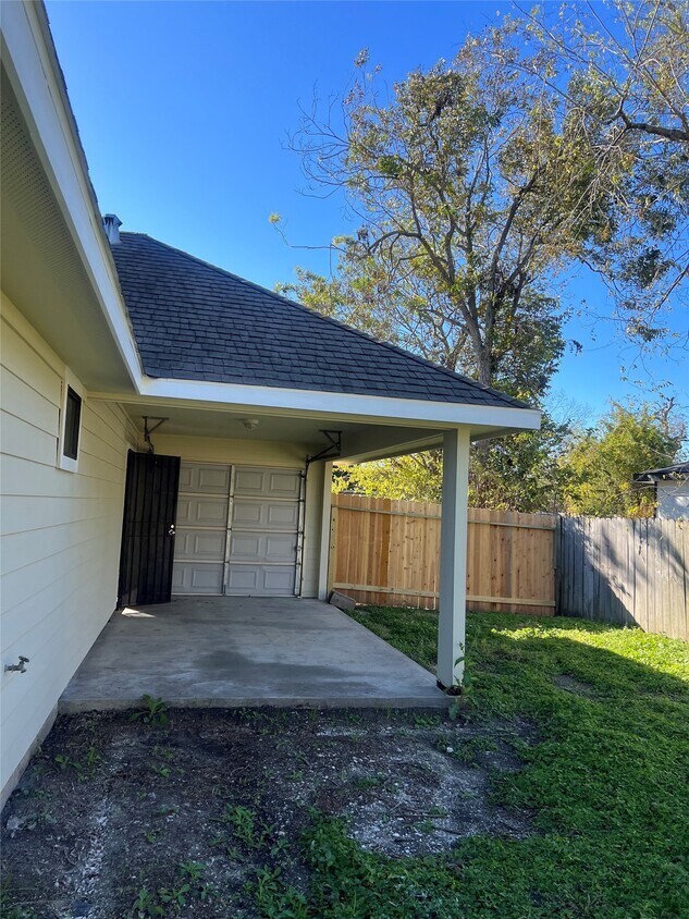 Foto del edificio - 4221 Clover St