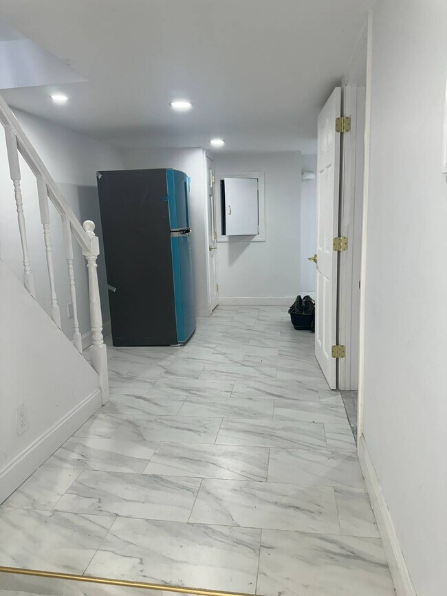 Foto del edificio - 1245 Troy Ave