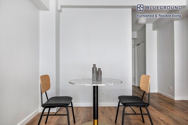 Foto del edificio - 340 E 51st St