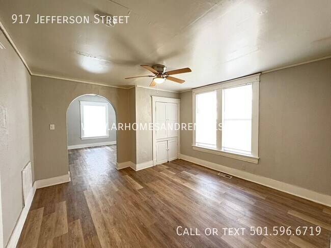 Foto del edificio - 917 Jefferson St