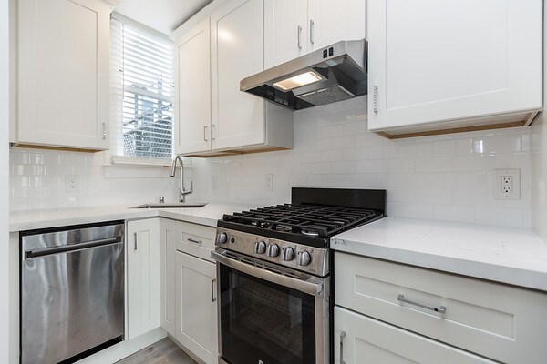 Primary Photo - 621 Stockton St