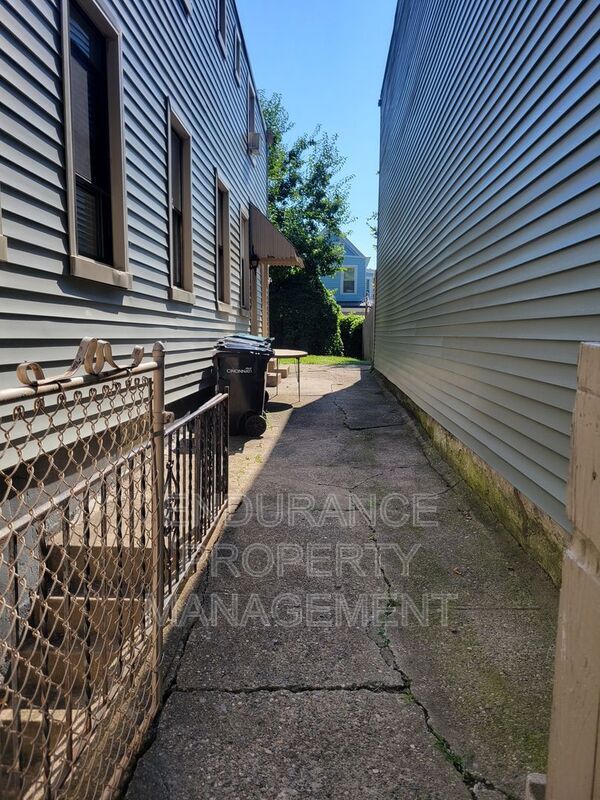 Foto del edificio - 538 Grand Ave