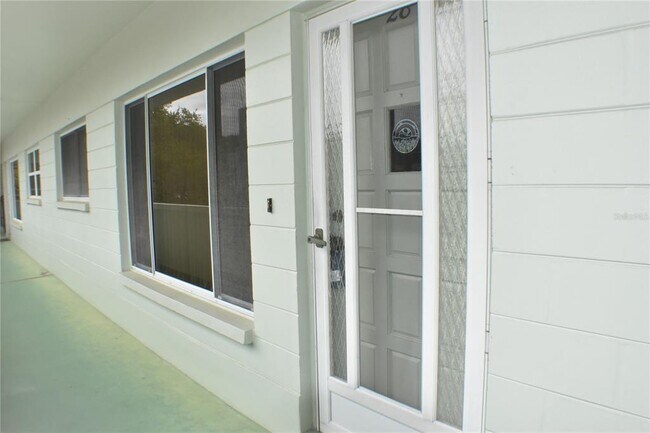 Building Photo - 2256 Philippine Dr