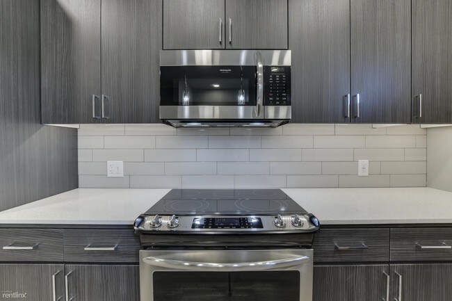 Foto del edificio - 3 br, 2.5 bath  - 2727 Thomas