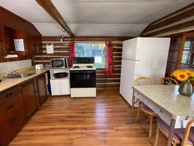 Building Photo - 56 Olivers Ln