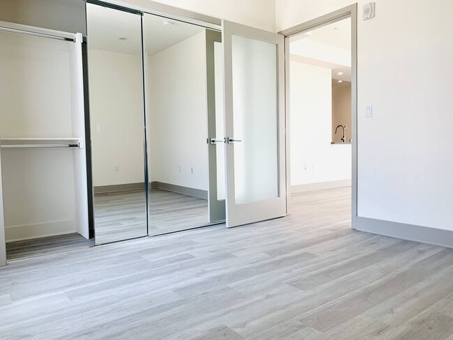 Interior Photo - Lido Apartments - 4847 Oakwood