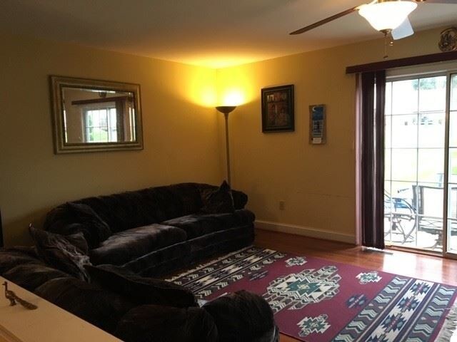 Building Photo - 3 br, 2.5 bath House - 225 NICOLE WAY