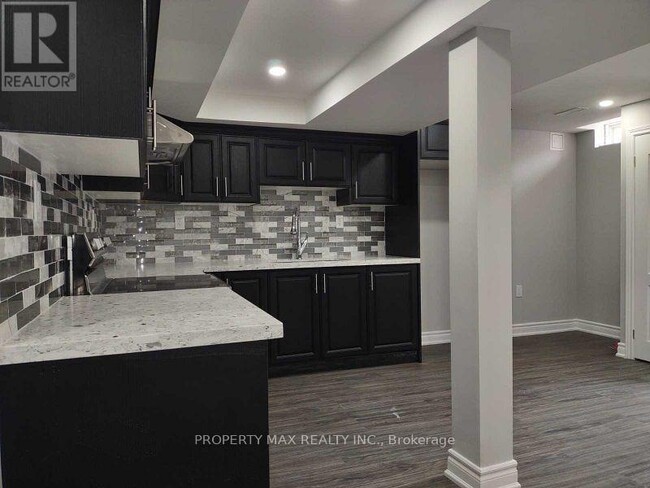 Photo du bâtiment - 117 Luella Crescent