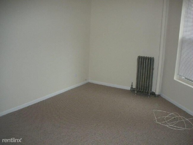 Building Photo - 4219 S Ellis Ave
