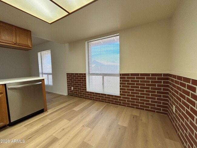 Building Photo - 18016 N 15th Ave