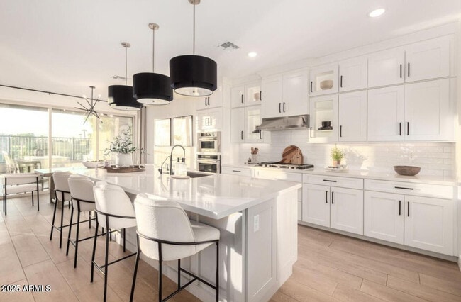 Foto del edificio - 2016 N 141st Ave