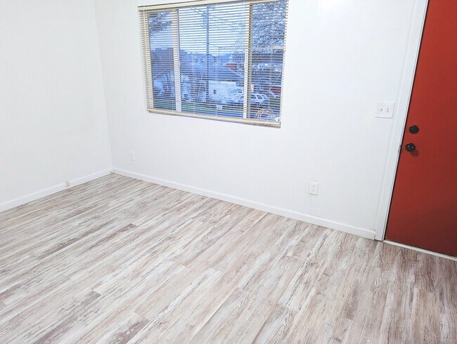 Foto del edificio - 63671 Harriet Rd