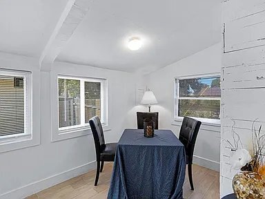 Building Photo - 2731 E Orman Ave