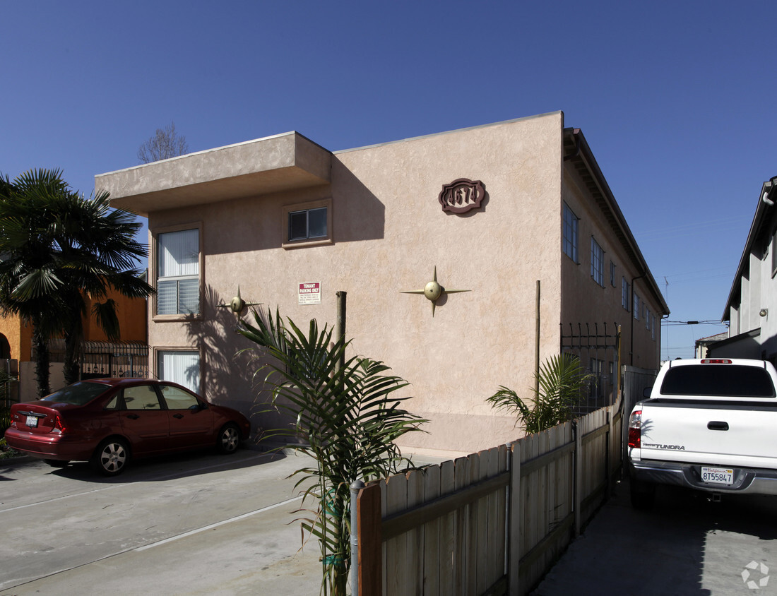 Building Photo - Primo Apartments