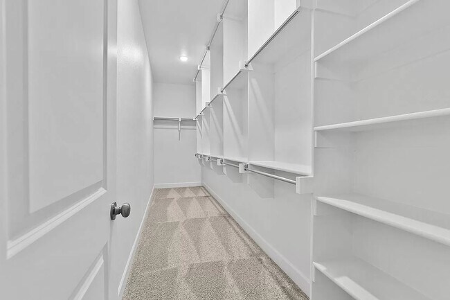 Foto del edificio - 864 Deer Run Rd