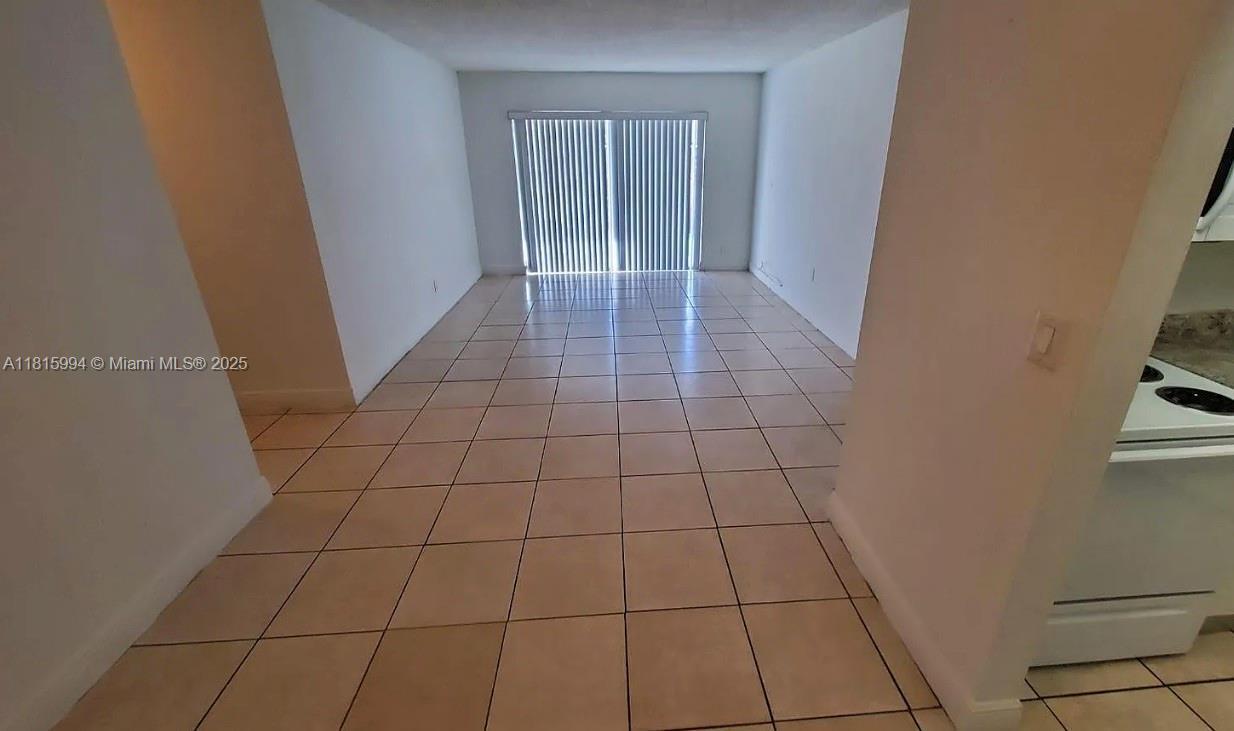 Foto principal - 5241 Geneva Ct