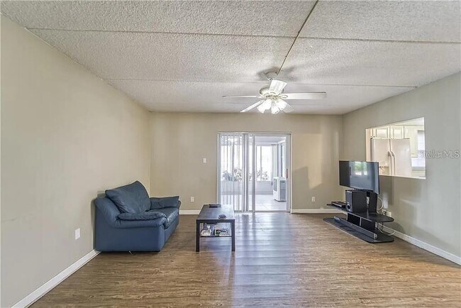 Foto del edificio - 1245 84th Ave N