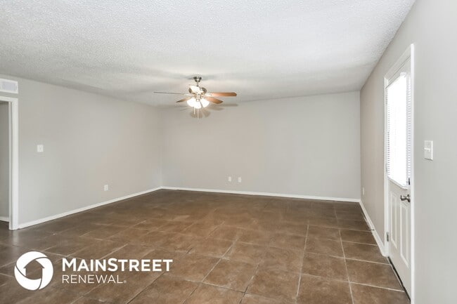 Building Photo - 3512 Chevron Cove