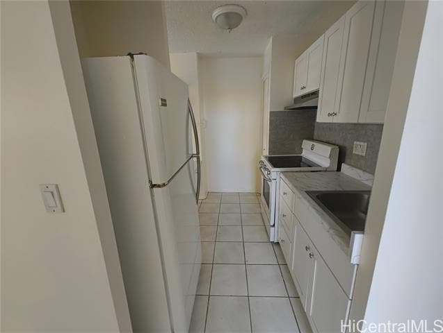 Foto del edificio - 2442 Kuhio Ave.