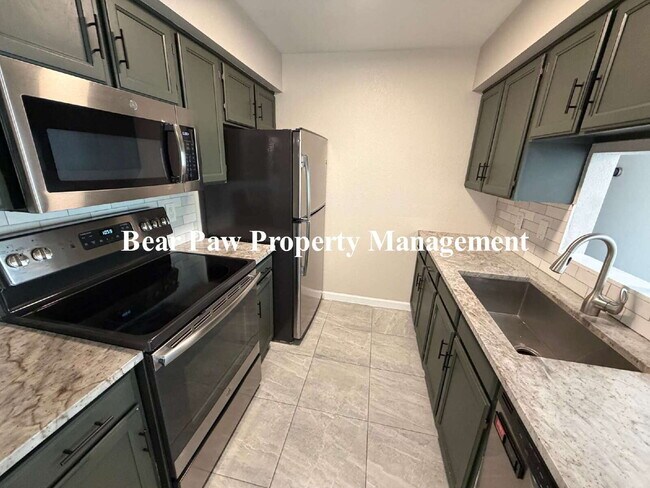 Foto del edificio - "Charming 2-Bed, 2-Bath Condo!"