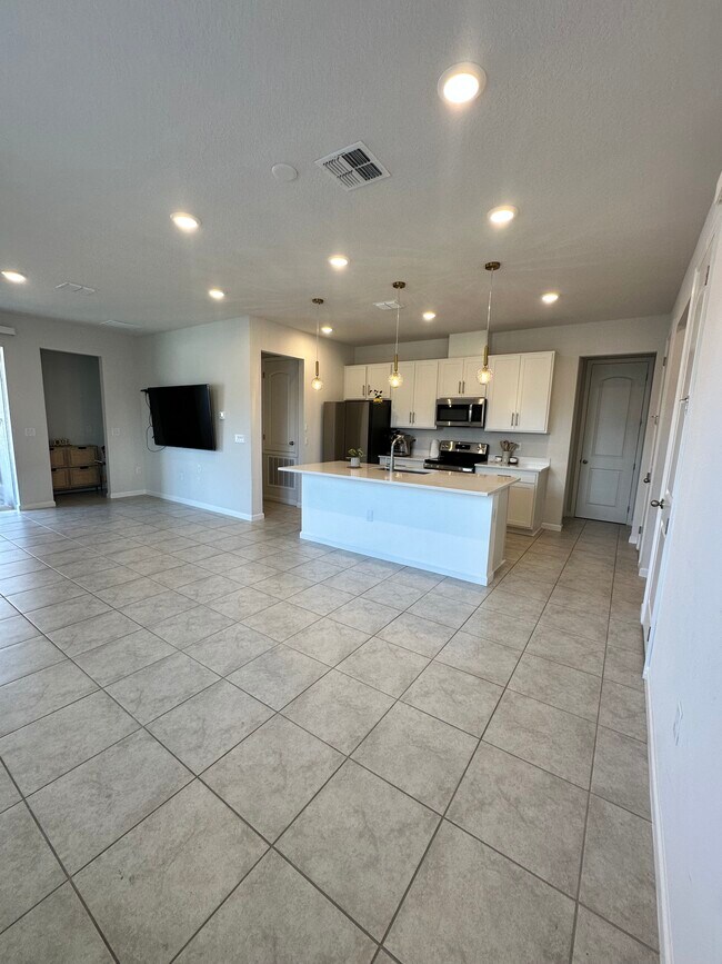 Foto del edificio - 904 Blue Creek Dr