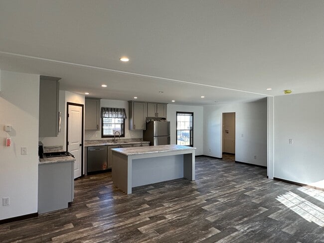 Building Photo - 3606 Warren Ct