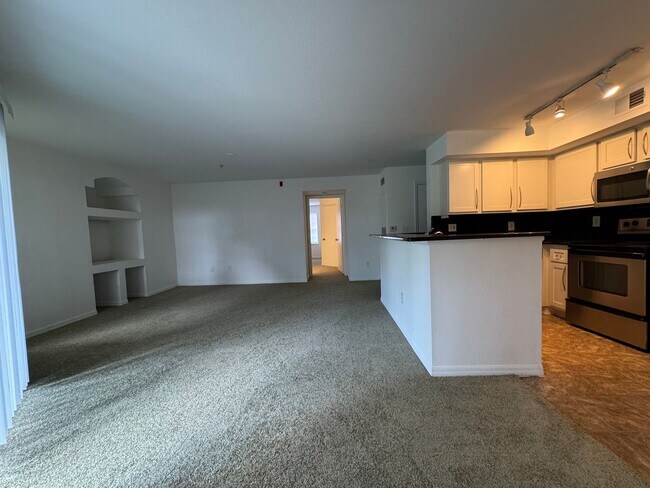Foto del edificio - Metrowest 2BR/2BA Condo – Ground Floor Con...