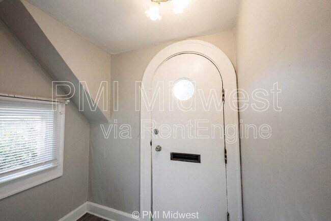 Foto del edificio - 4058 N Illinois St