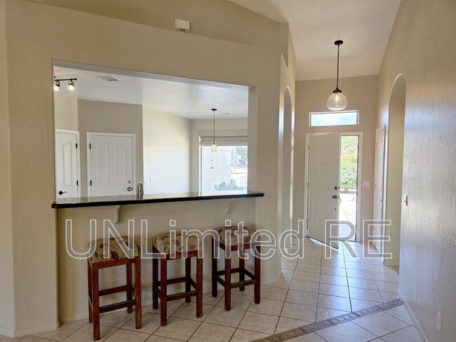 Foto del edificio - 1041 S Vista Grande Dr