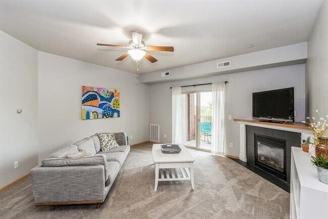 Living Room/fireplace - 420 N 1st Ave