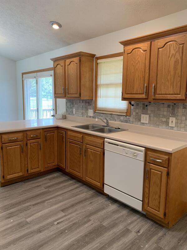 Building Photo - 511 Armand Dr