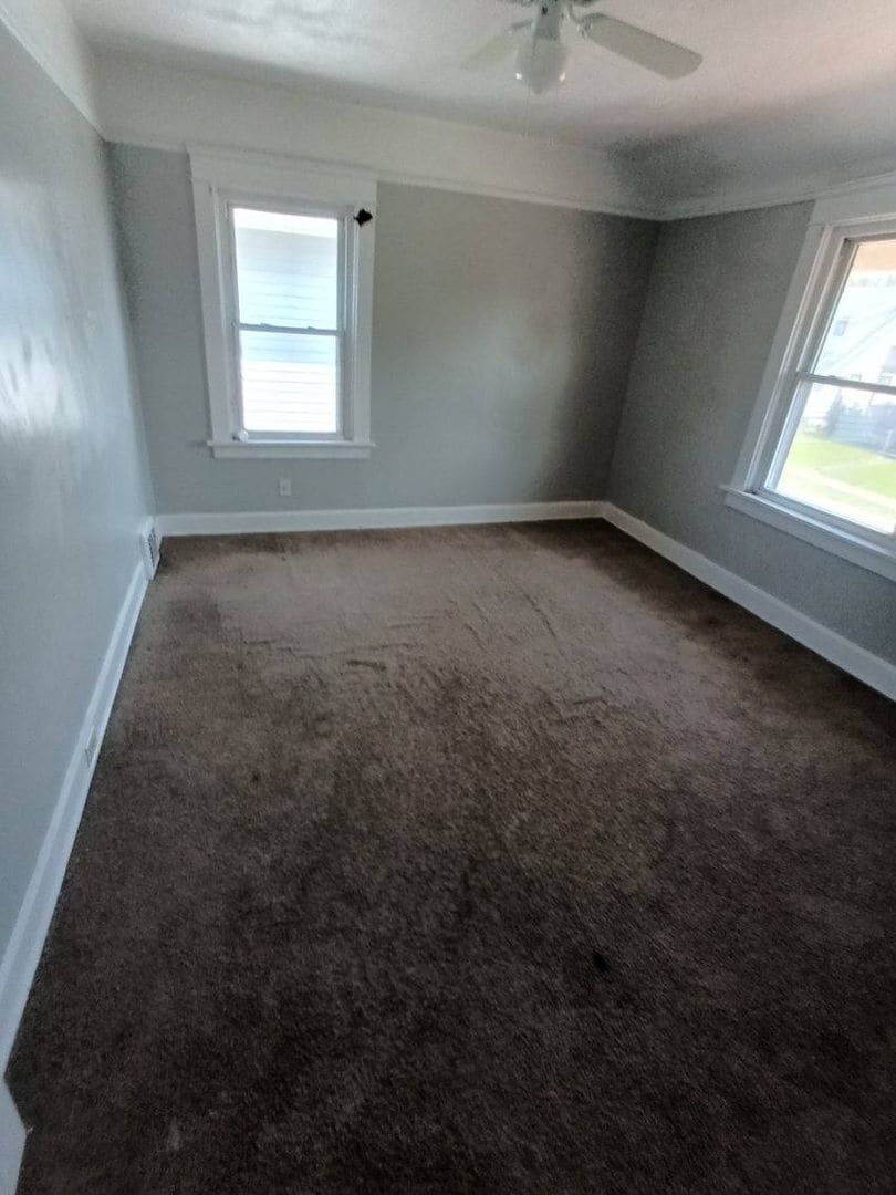 11121 Continental Ave Cleveland, OH 44104 – photo 3