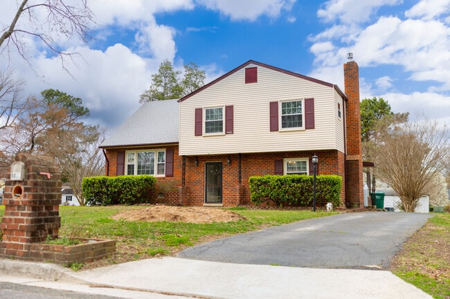 Foto del edificio - 9022 Joi Dr