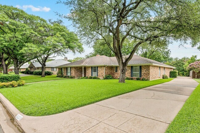 Foto del edificio - 5212 Partridge Rd